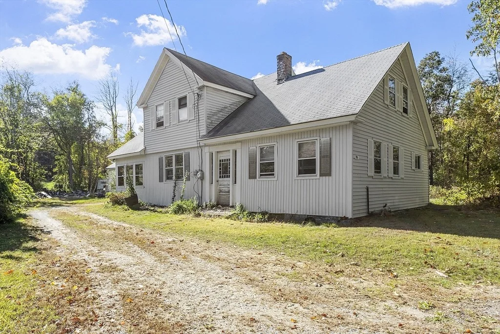 Photo of 705 Richardson Road