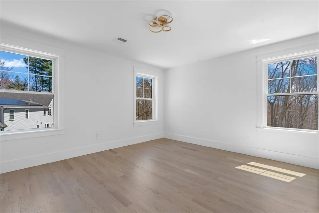 Photo of 12 Sanders Lane