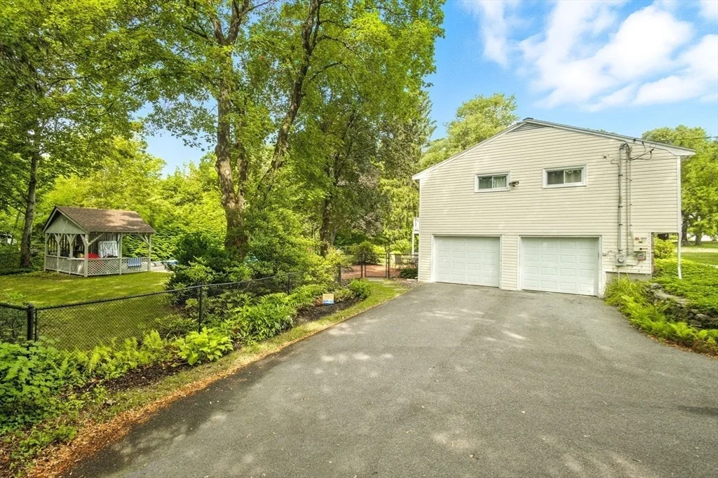 Photo of 5 Brookside Circle