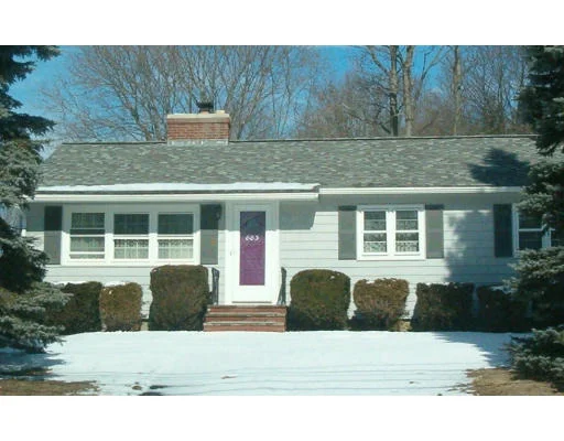 Photo of 883 Broadway (Rte97)