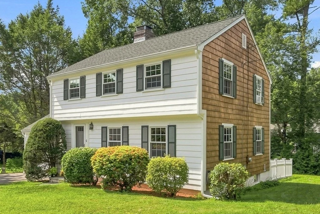 Photo of 6 Cedarview Rd