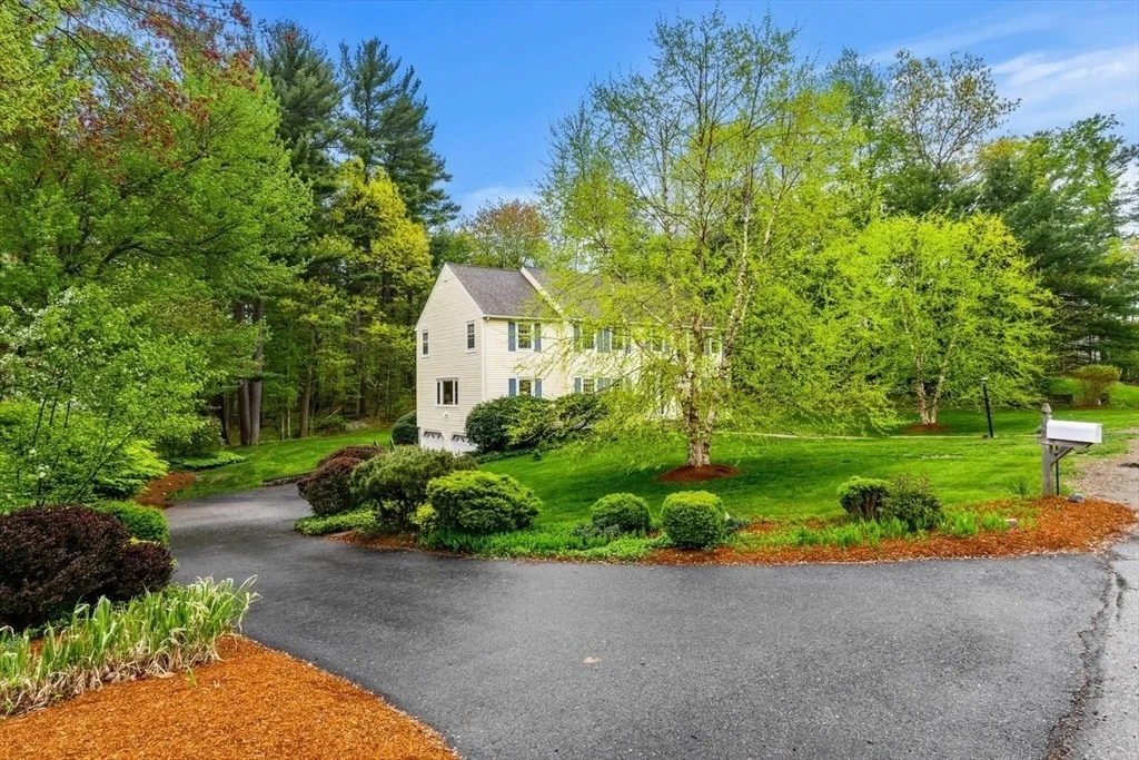 Photo of 13 Laconia Cir