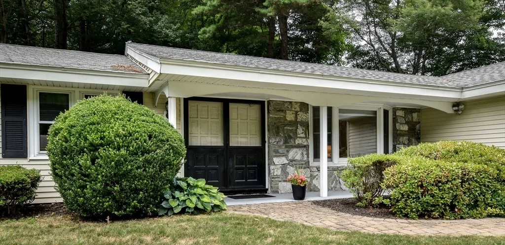 Photo of 9 Larnis Road