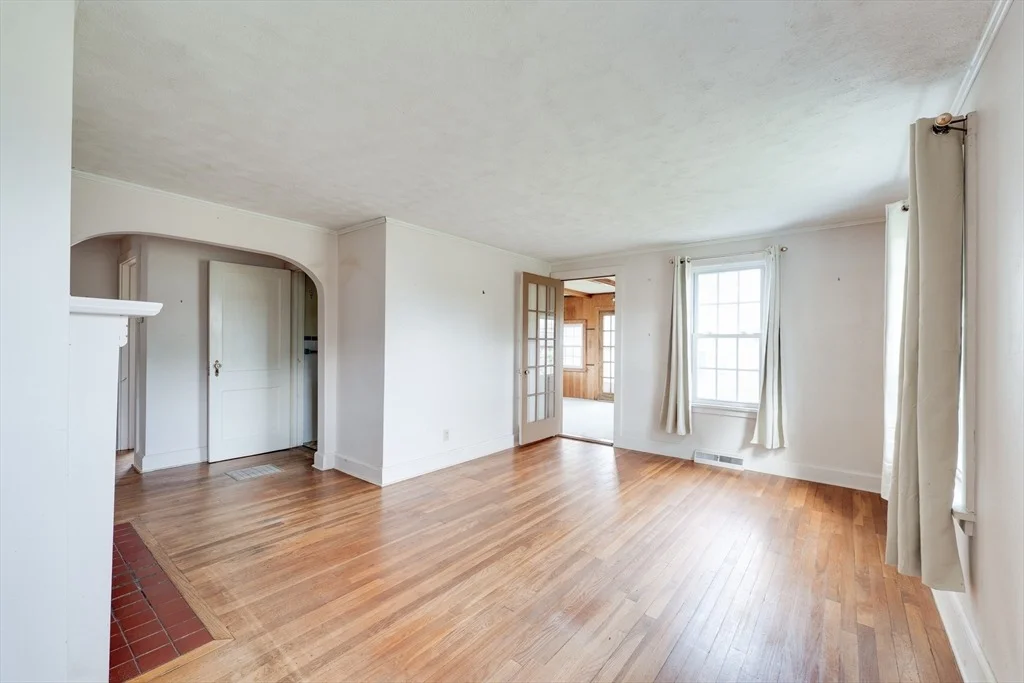 Photo of 39 Harold Ave
