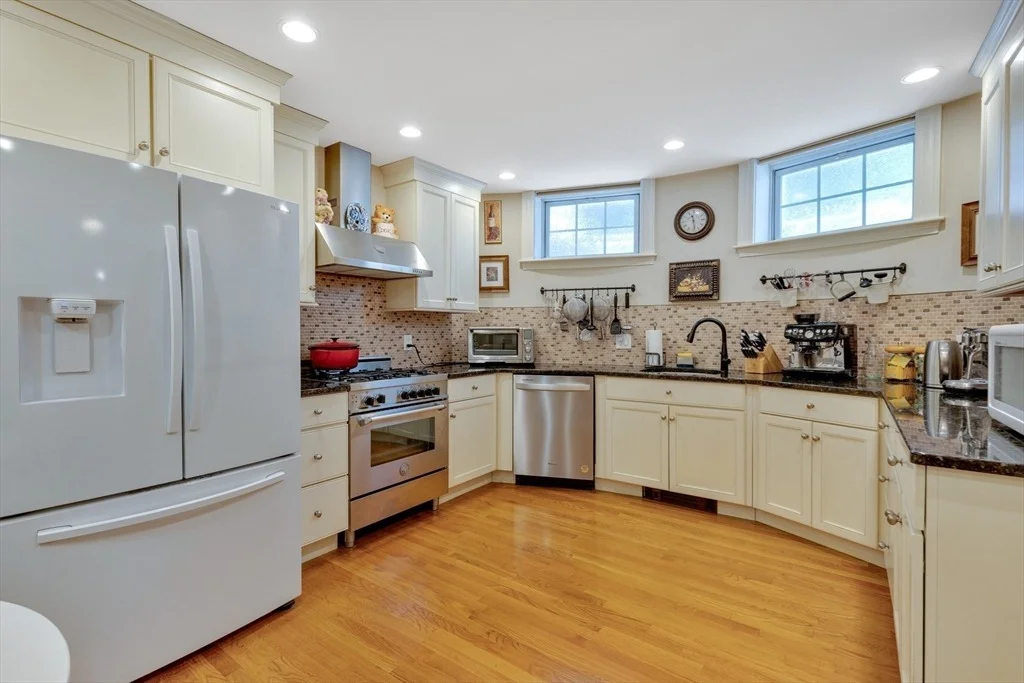 Photo of Unit 1 at 8 Colbourne Crescent