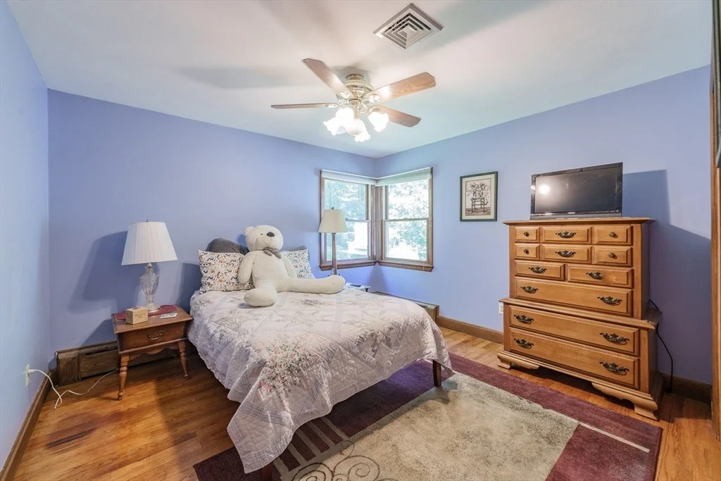 Photo of 128 Skyline Dr