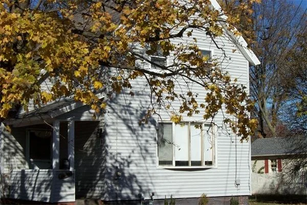 Photo of 16 William