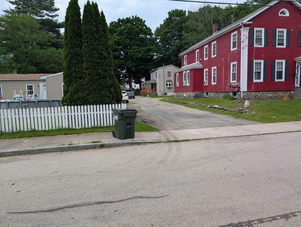 Photo of 8 May St