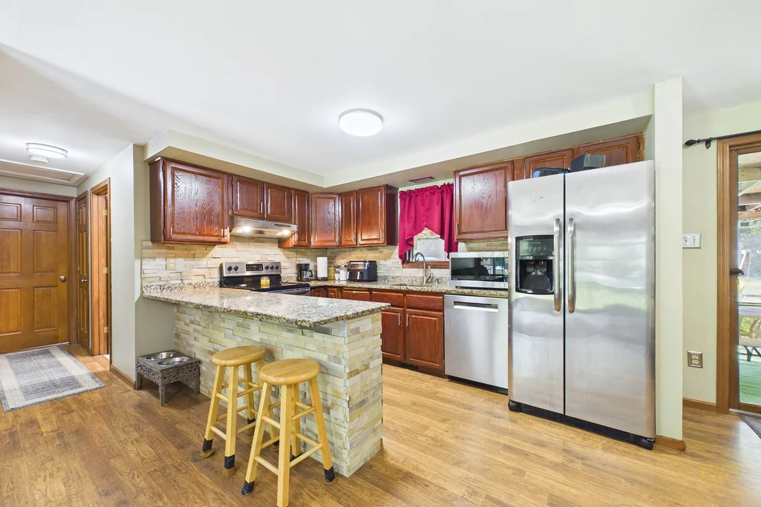 Photo of 247 Perry Hill Rd