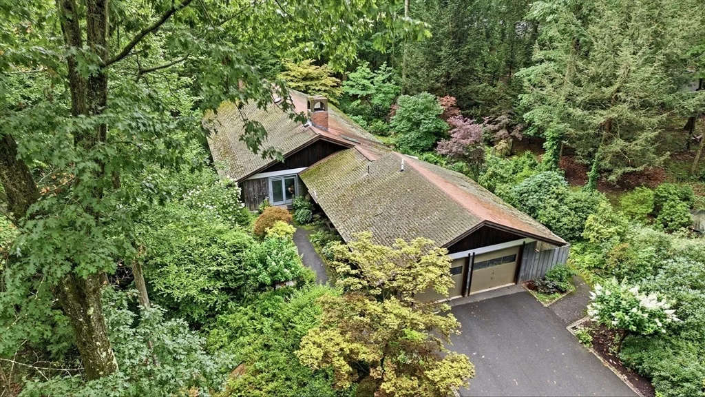 Photo of 8 Morgan Cir