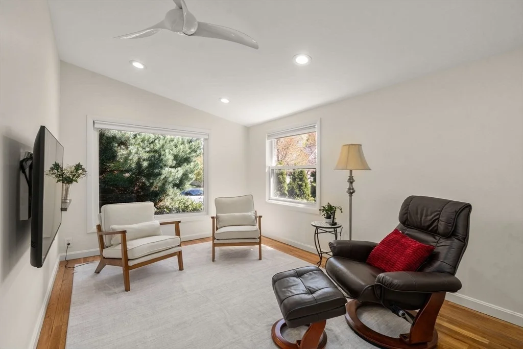 Photo of 50 Mary Ellen Rd