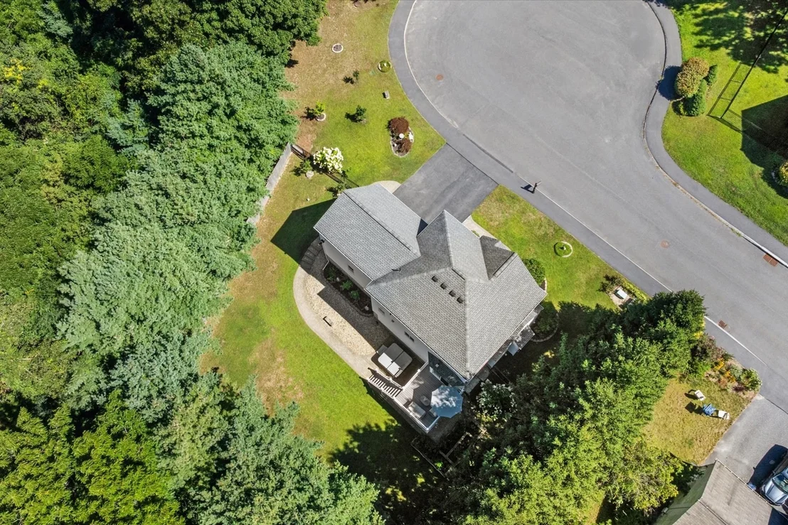 Photo of 38 Bellows Cir