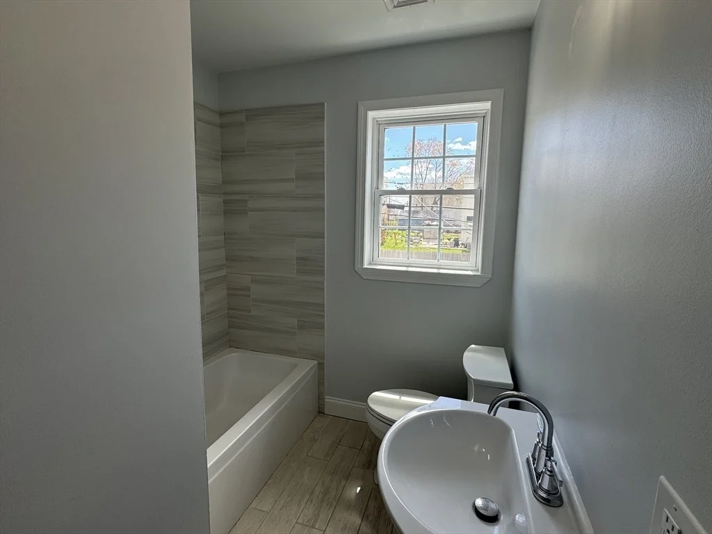 Photo of 6 N Rocliffe St