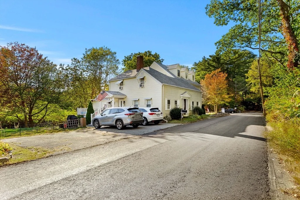 Photo of 228 Common Ln.