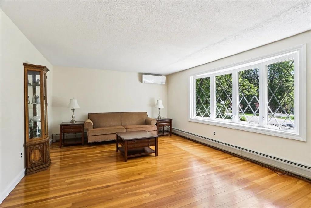 Photo of 181 High Plain Rd
