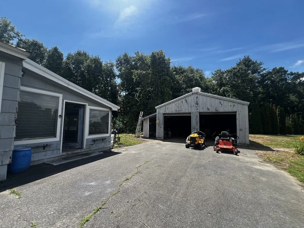 Photo of 1158 Millers Falls Rd