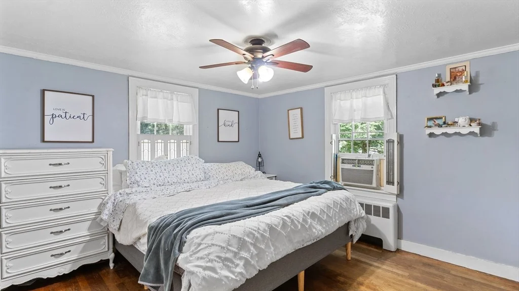 Photo of 2334 Main St