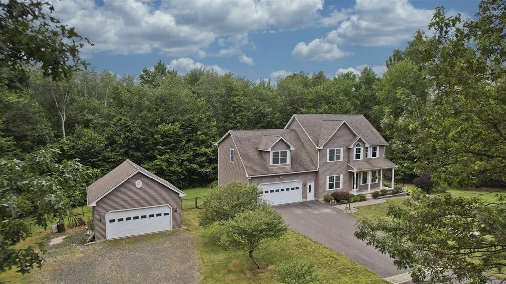 Photo of 25 Davis Rd