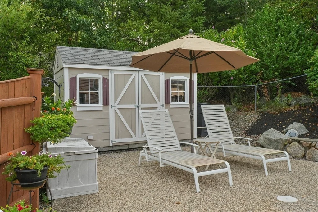 Photo of 325 Den Quarry Road