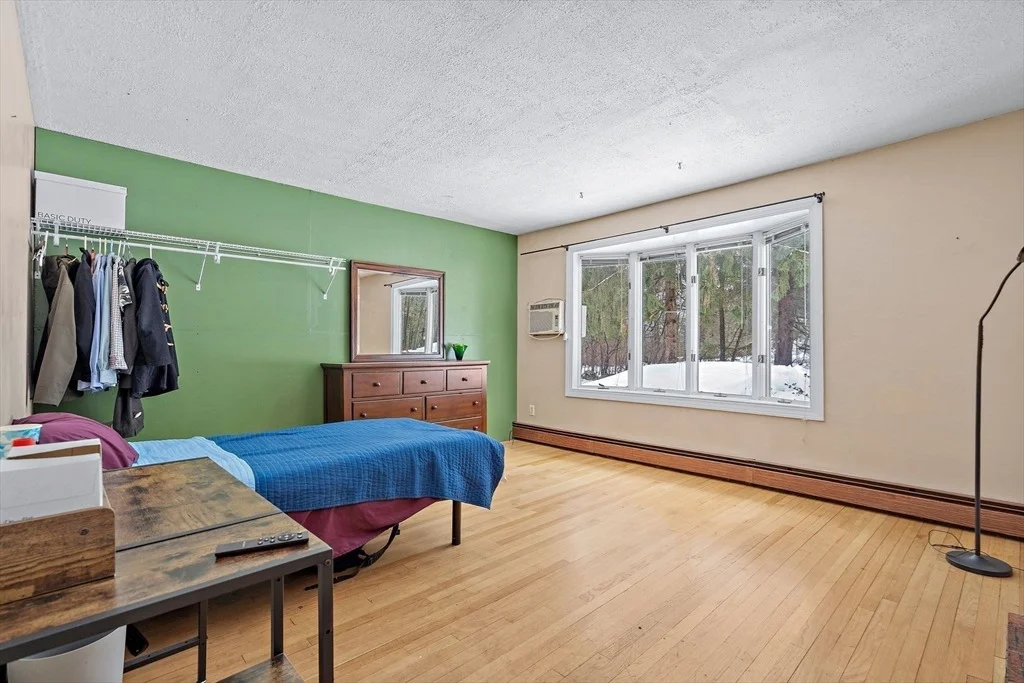 Photo of 79 Royce Rd
