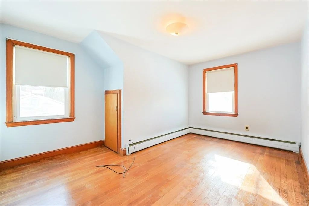 Photo of 70 Oak St.