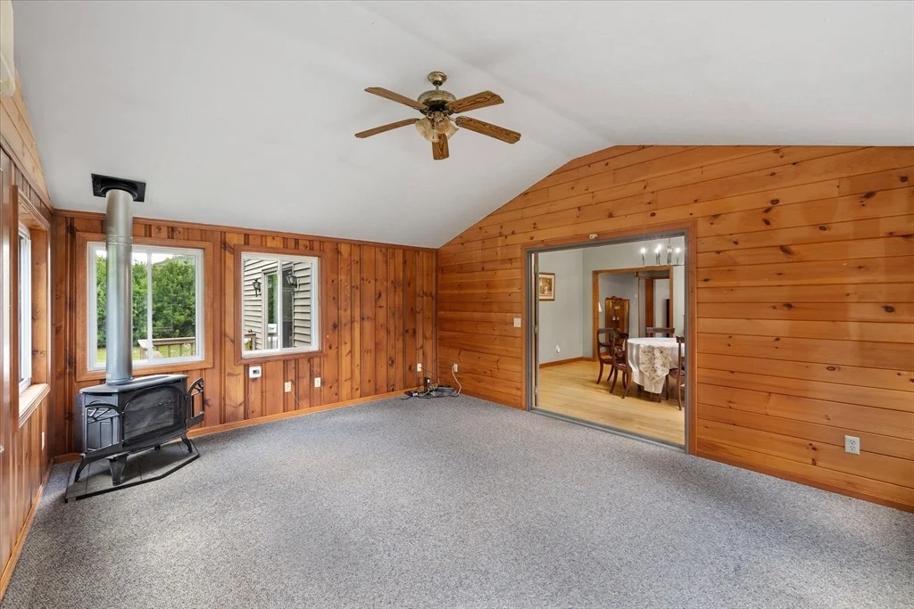 Photo of 6 Hillside Dr