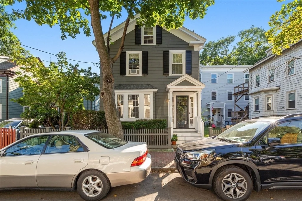 Photo of 6 Perry St