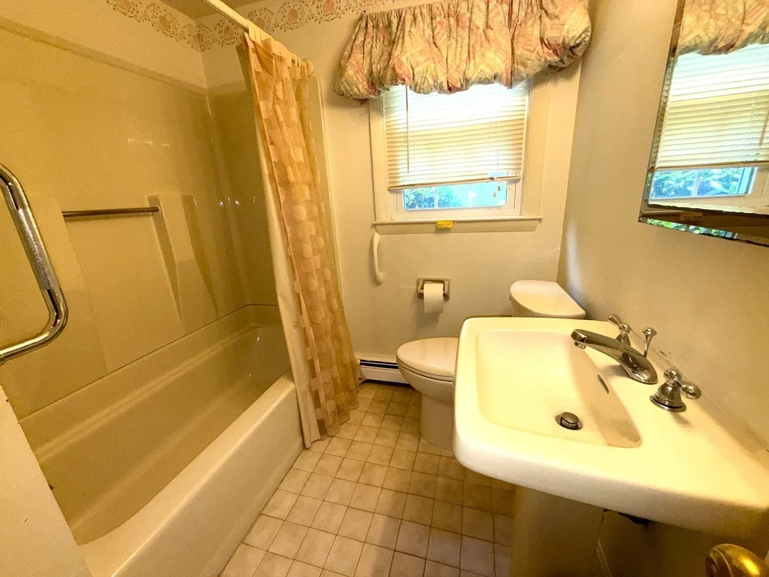 Photo of 87 Hinckley Circle