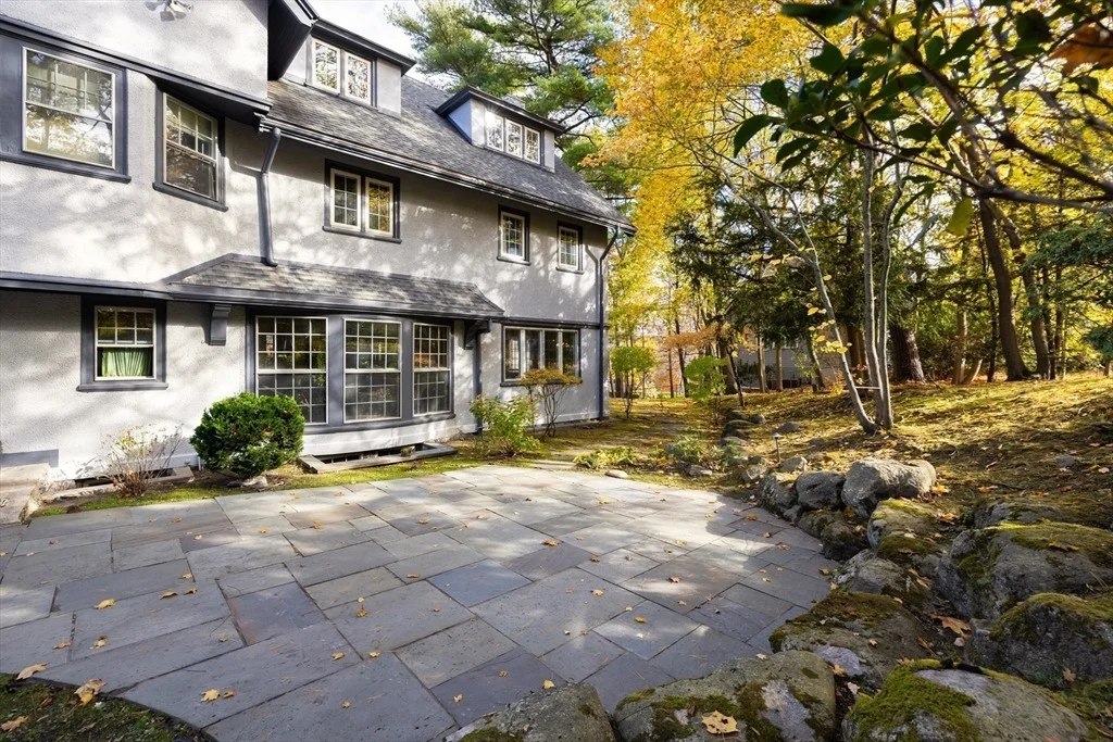 Photo of 282 Buckminster Rd