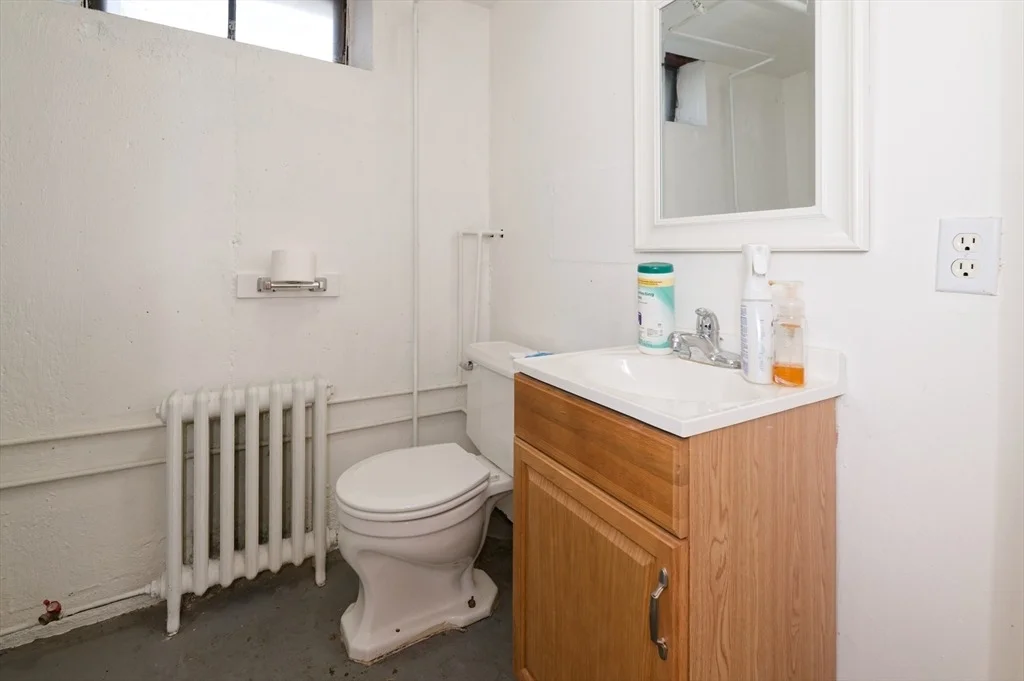 Photo of 799 Franklin St