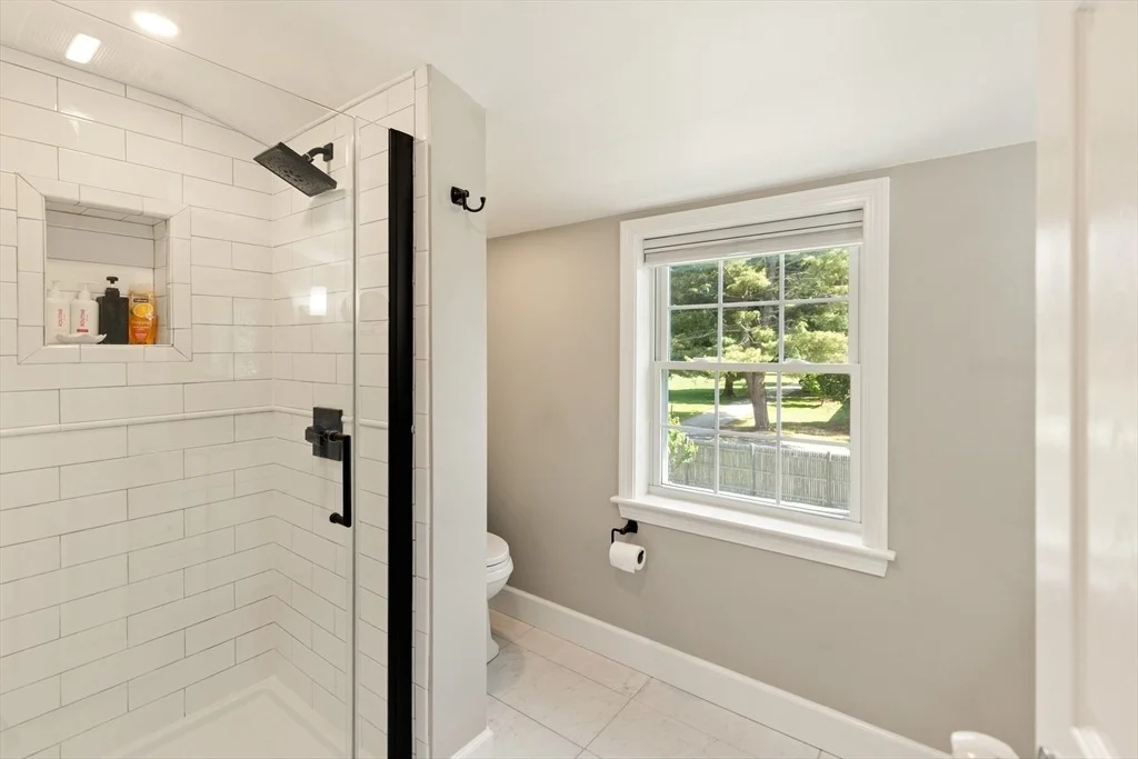 Photo of 14 Bruce Ln