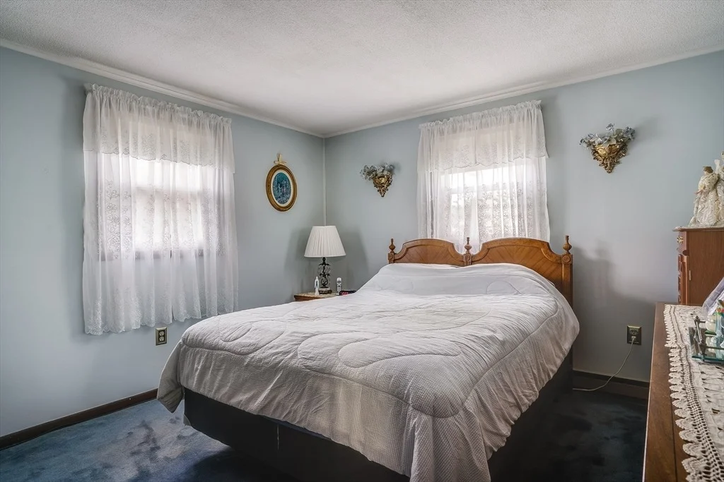 Photo of 42 Marique Dr