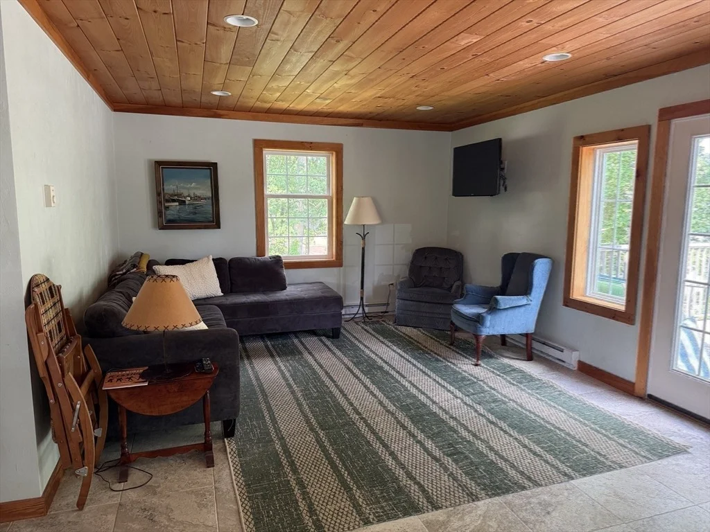 Photo of 77 Chickering Rd