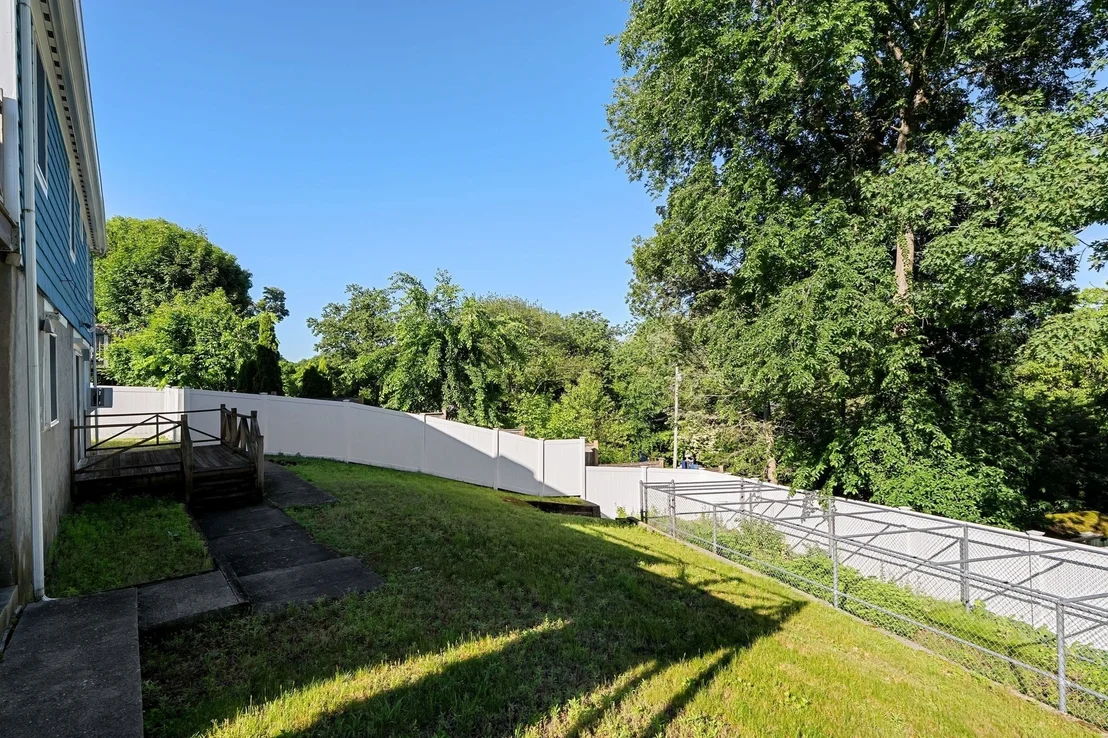 Photo of 298 Forest St