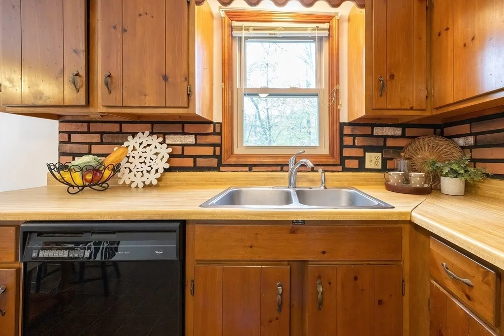 Photo of 37 Sutton Rd