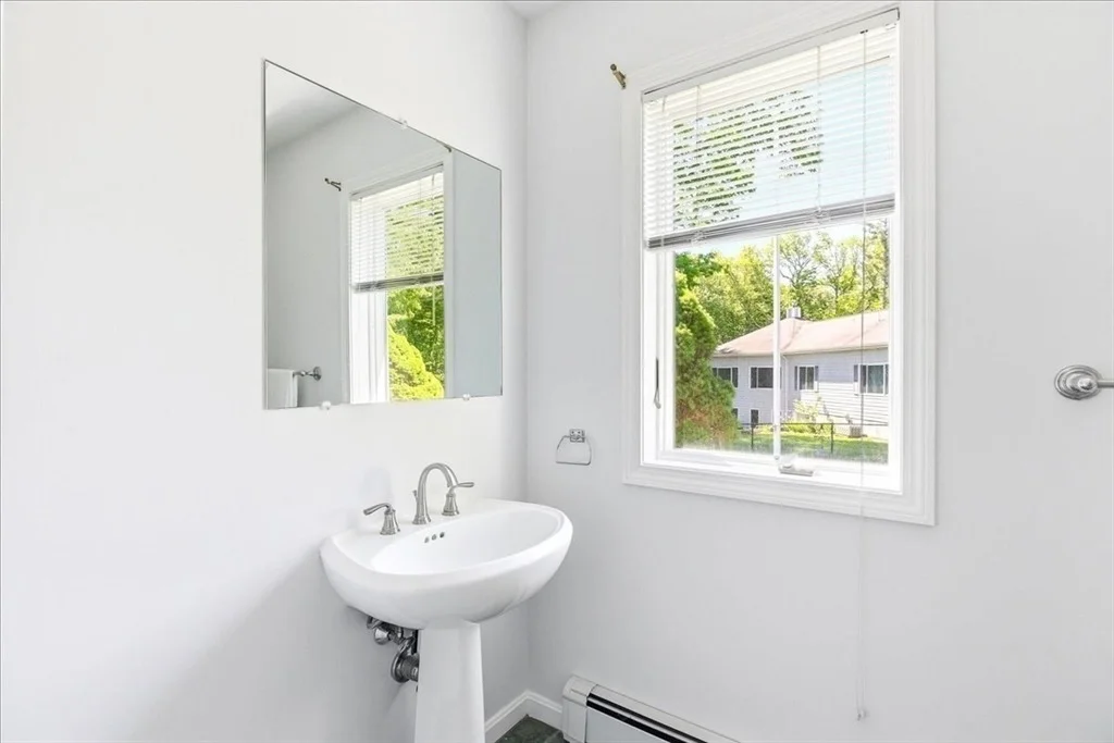 Photo of 139 Fairway Dr