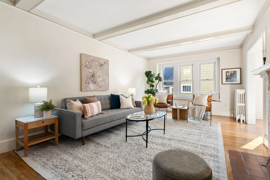 Photo of 305 Park Ave