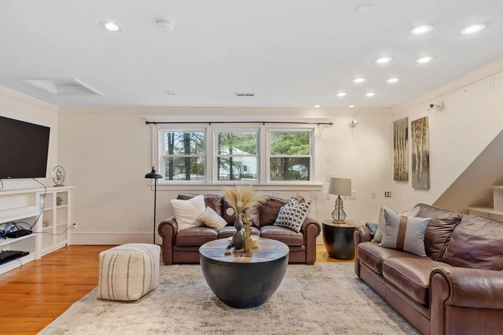 Photo of 10 Peartree Drive