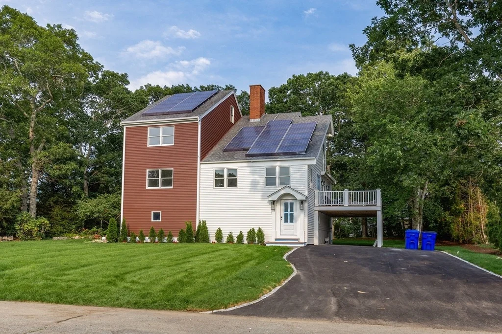 Photo of 43 Seabreeze Dr