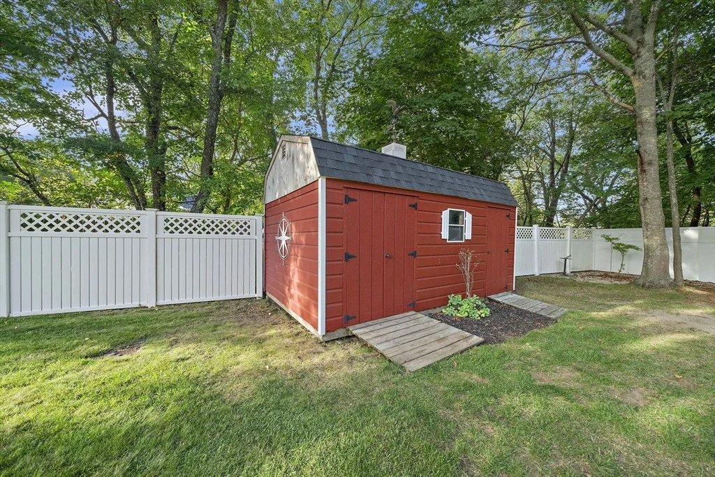 Photo of 32 Bourne Park Ave