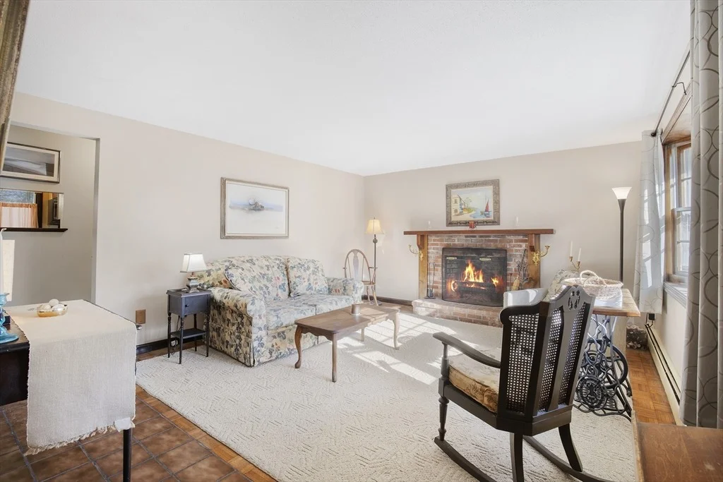 Photo of 386 Bishops Ter