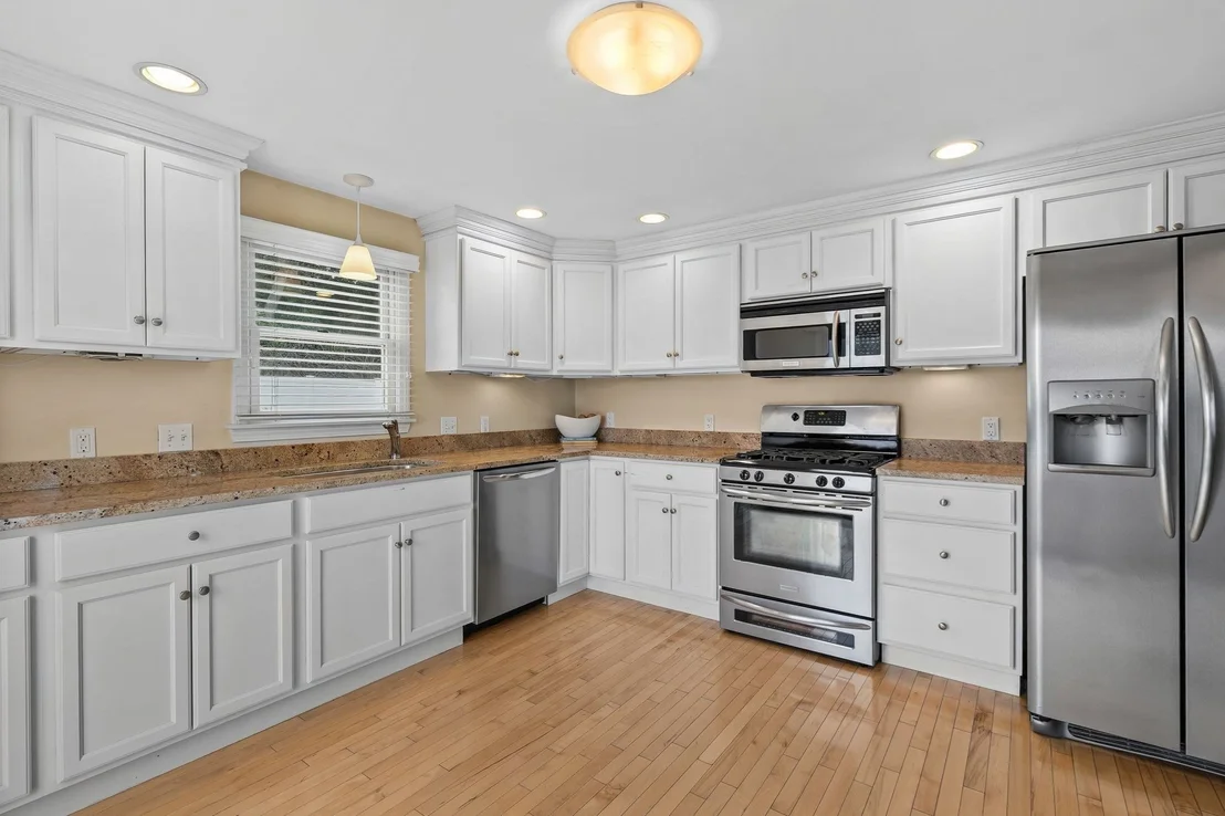 Photo of 411 Newport Road