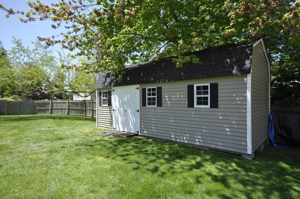 Photo of 46 Bridle Rd