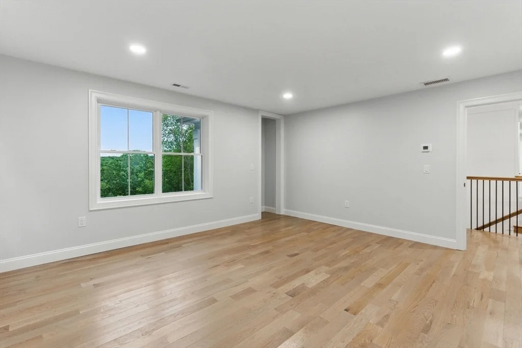 Photo of 835 West St