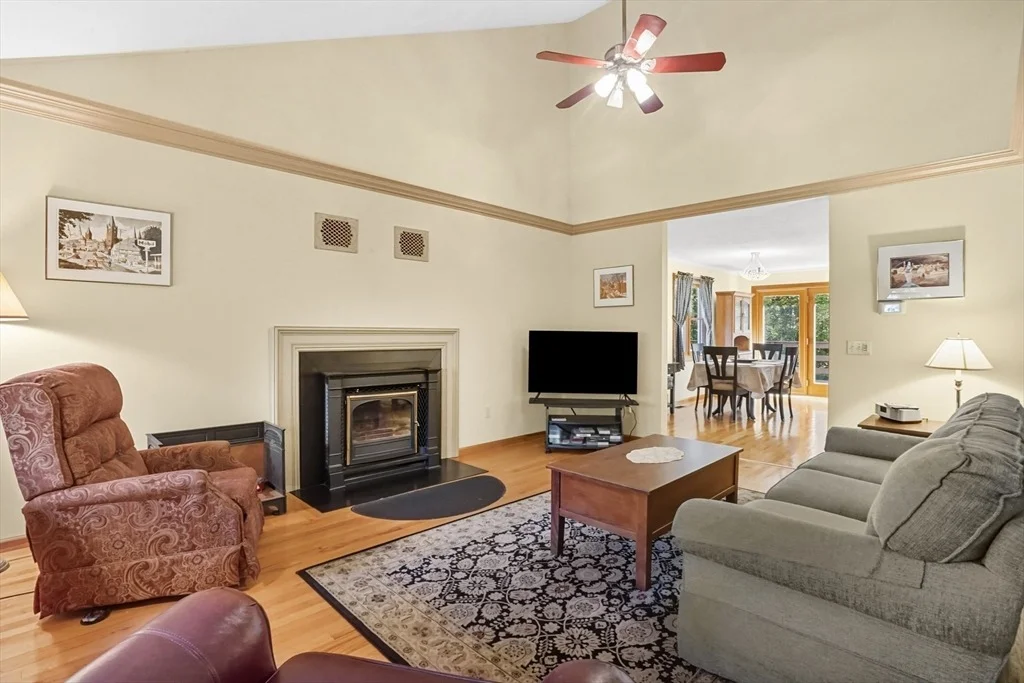 Photo of 54 Cummings Rd