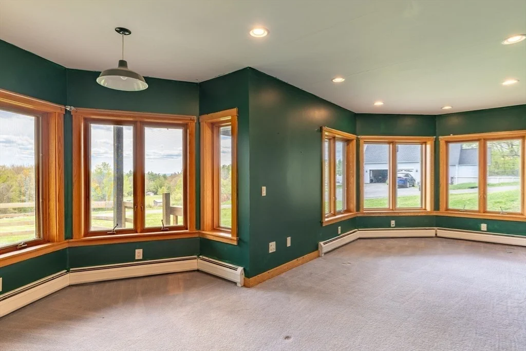 Photo of 184 West Rd