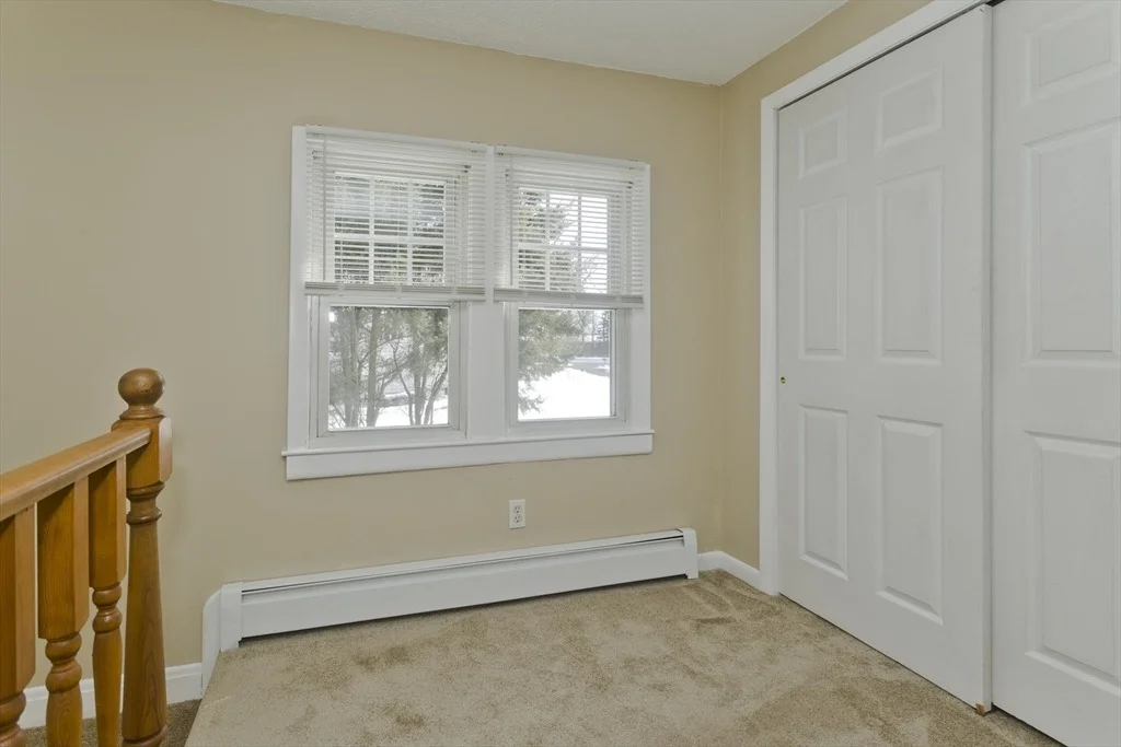 Photo of 85 Edgewater Rd