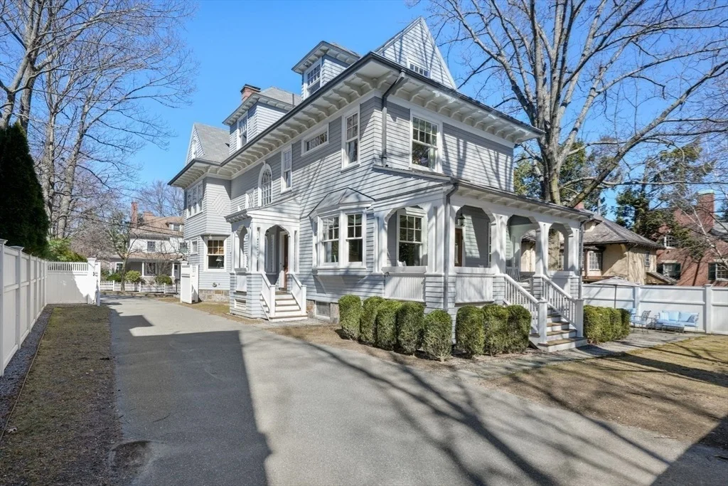 Photo of 96 Dean Road