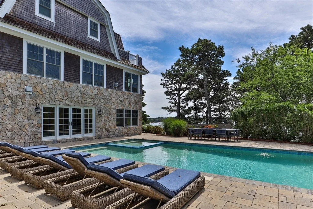 Photo of 558 Fox Hill Rd