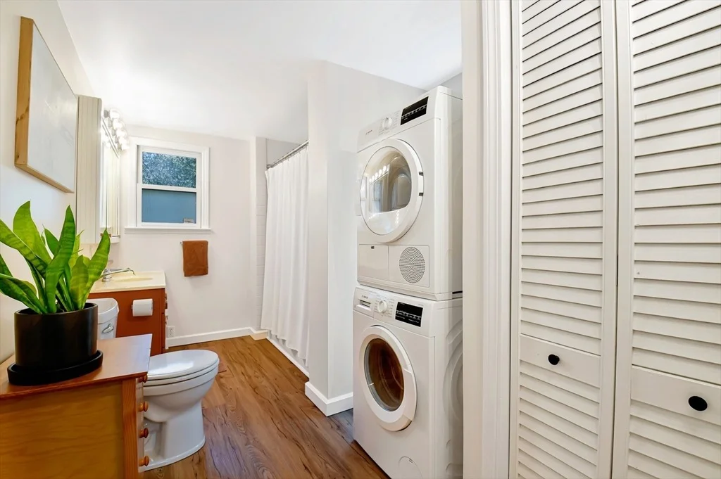Photo of 85 Colonial Dr